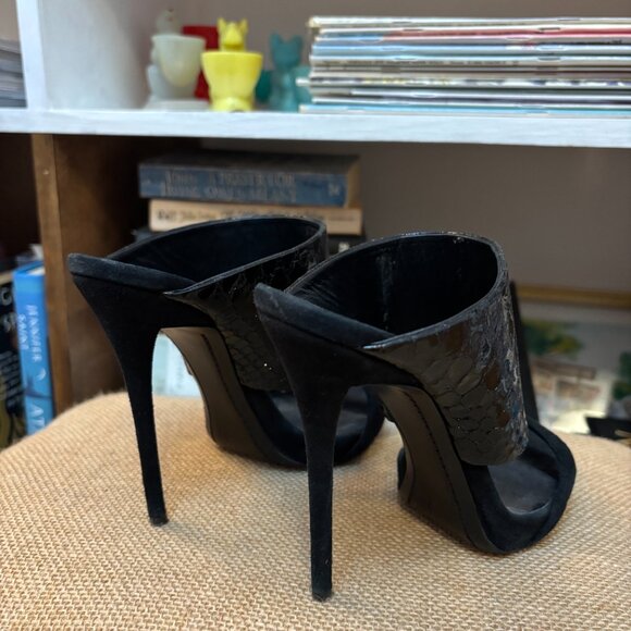 Giuseppe Zanotti Snakeskin print mules - Picture 4 of 6